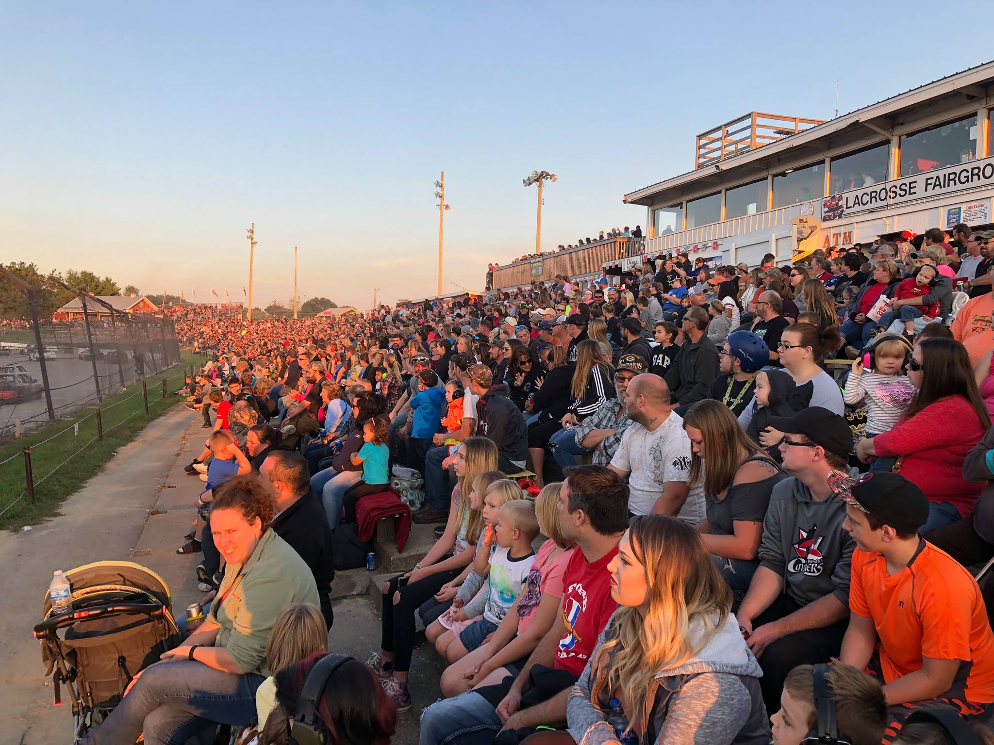 RACE FANS! La Crosse Speedway