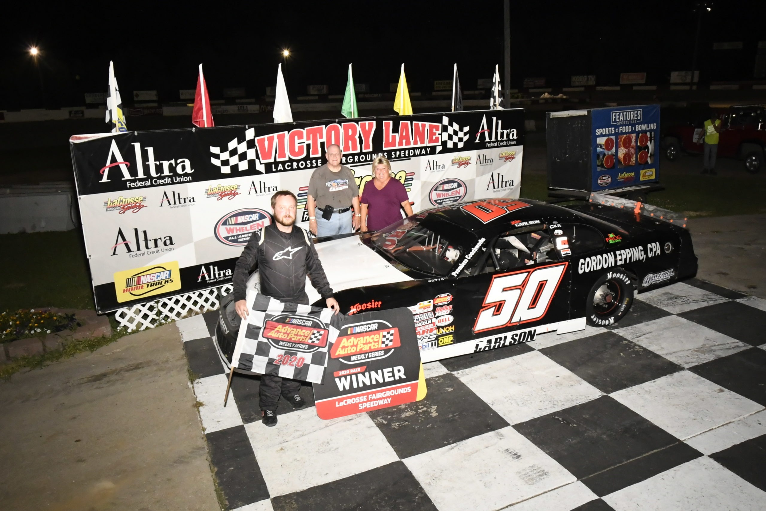 HENDERSON AND CARLSON RETURN TO VICTORY LANE AT LA CROSSE La Crosse